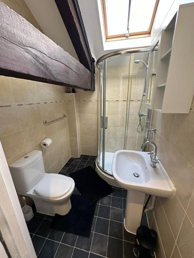 Riverside Apartment In The Centre ボストン エクステリア 写真