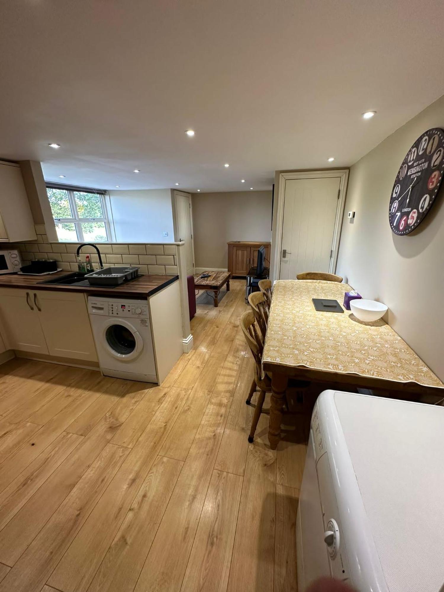Riverside Apartment In The Centre ボストン エクステリア 写真
